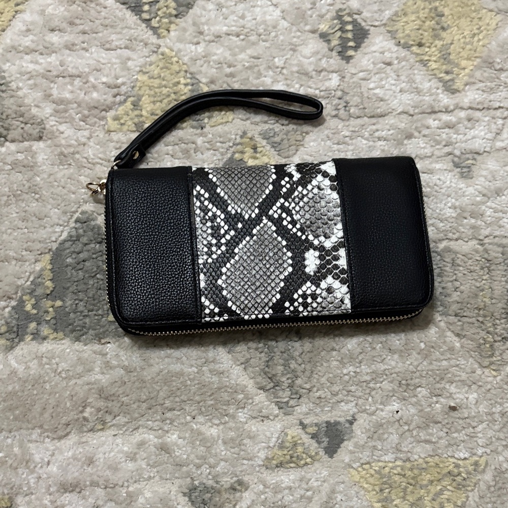 Black and Snake Print Wristlet Wallet